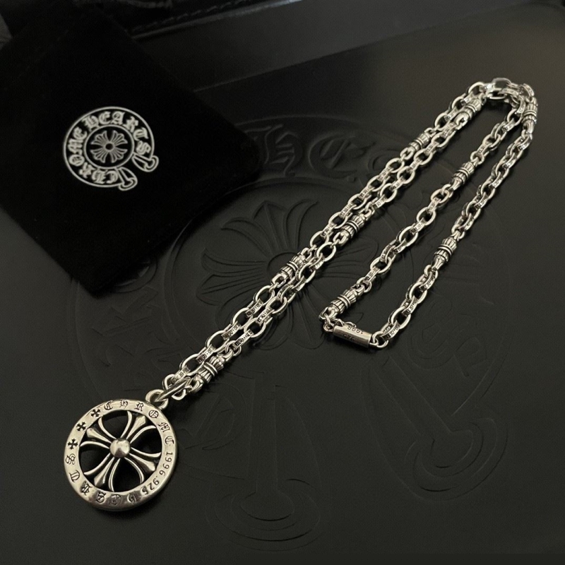 Ch**me He**ts necklaces